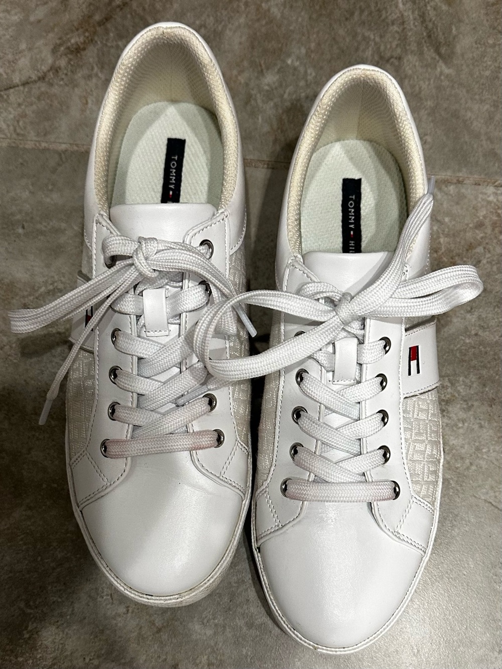 Tommy Hilfiger White Women's Lace-Up Low-Top Sneakers